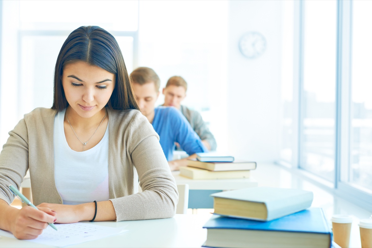 Candidati durante una sessione d'esame Cambridge